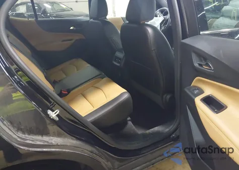 2019 Chevrolet Equinox Premier z USA, uszkodzony, nr VIN 2GNAXYEX5K6296879